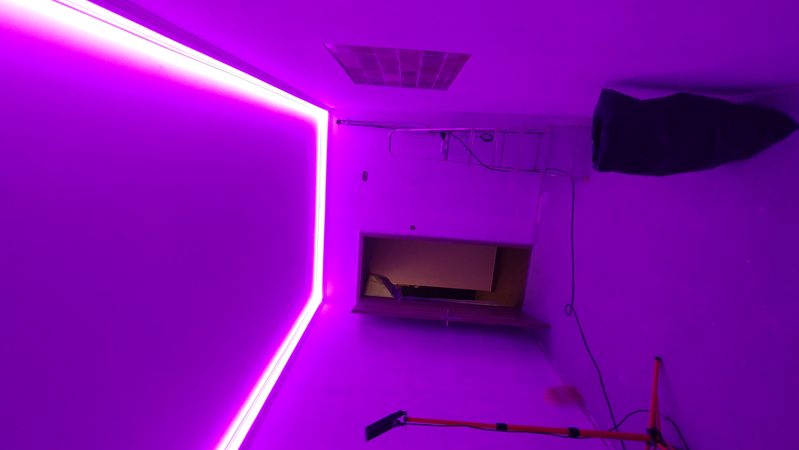 LED világítások és LED-szalag rendszerek